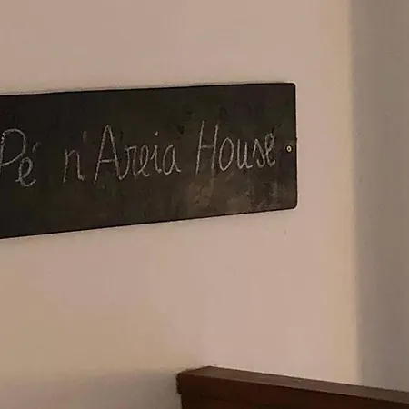 Apartment Pe N'areia House